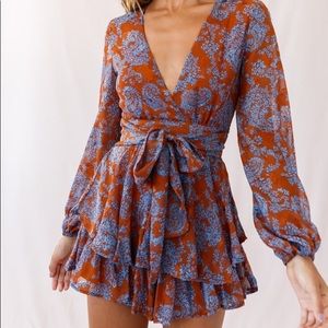 🚫SOLD🚫 Selfie Leslie Maddox Long Sleeve Romper